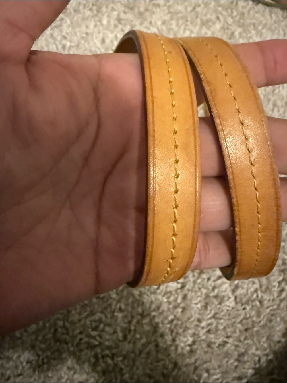 Louis Vuitton Adjustable crossbody Strap B4 - Picture 5 of 8